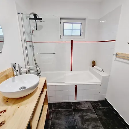 Holiday home De Charme Avec Jardin Prive, Proche De Lille Et Hazebrouck, Ideal Pour Familles Et Cyclistes - Fr-1-510-209 *